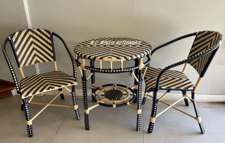 conjunto-mesa-e-cadeira-italia-fibra-sintetica